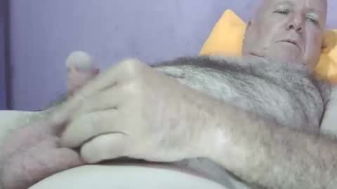 Snapshot of rubbing11 chatting on June 1, 8:54 pm rubbing online show from June 1, 8:54 pm