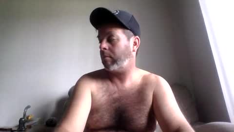 Snapshot of rubbingoneout714 chatting on April 26, 8:39 pm rubbingoneout714 online show from April 26, 8:39 pm