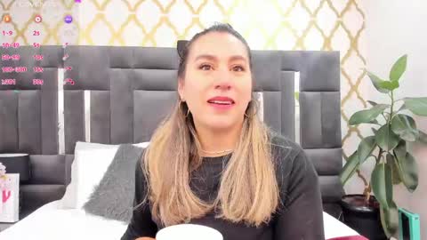 Snapshot of rubby_taylor chatting on June 6, 11:37 am RubbyTaylor online show from June 6, 11:37 am