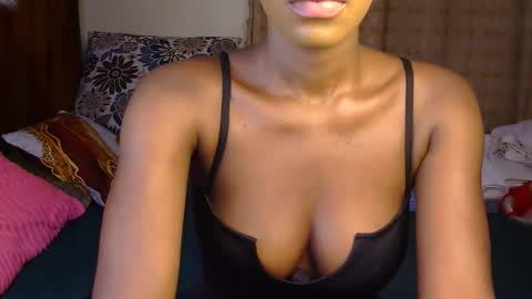 Snapshot of rubbyrosee chatting on March 27, 8:19 pm Rosee online show from March 27, 8:19 pm