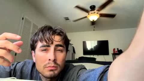 Snapshot of rubenzaragosa09 chatting on April 28, 10:37 pm rubenzaragosa09 online show from April 28, 10:37 pm