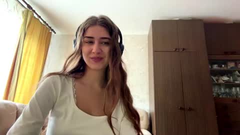 Snapshot of rubiegoosen chatting on July 24, 10:24 am Mia online show from July 24, 10:24 am