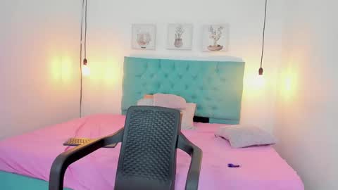 Rubii online show from December 14, 11:01 pm