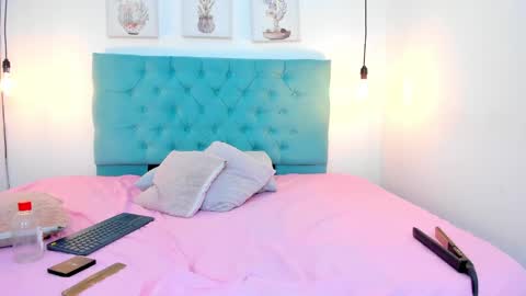 Rubii online show from December 22, 10:36 pm