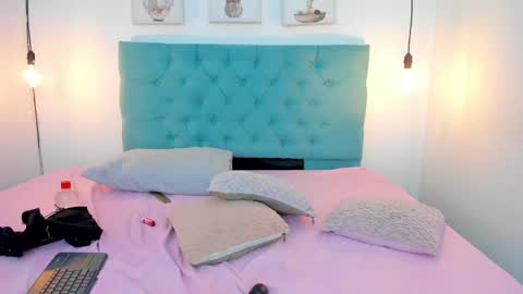 Rubii online show from January 7, 1:49 am