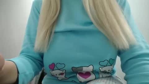 ruby988 online show from February 18, 9:55 pm