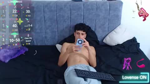 Snapshot of ruby__redd chatting on May 2, 11:10 pm Ruby and Vanie online show from May 2, 11:10 pm