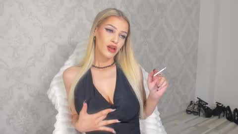 Snapshot of ruby_blaze77 chatting on October 29, 8:54 pm Ruby Blaze online show from October 29, 8:54 pm