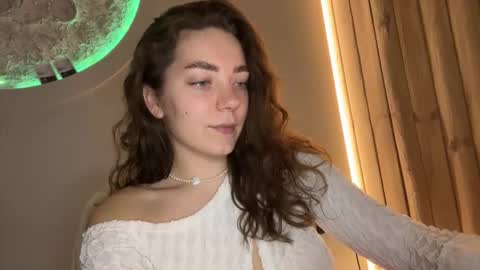 AYSHE online show from March 3, 8:26 pm