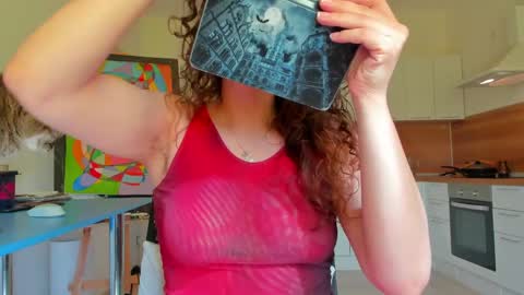 Snapshot of ruby_ignys chatting on April 5, 10:01 am Ruby online show from April 5, 10:01 am