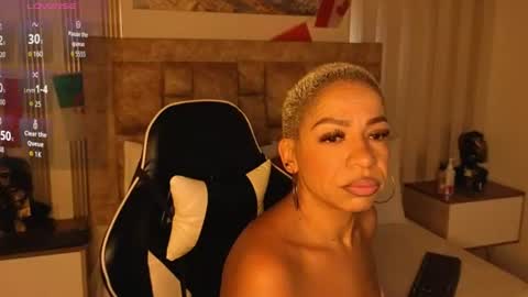 Snapshot of ruby_nixie chatting on June 24, 11:31 am Ruby online show from June 24, 11:31 am