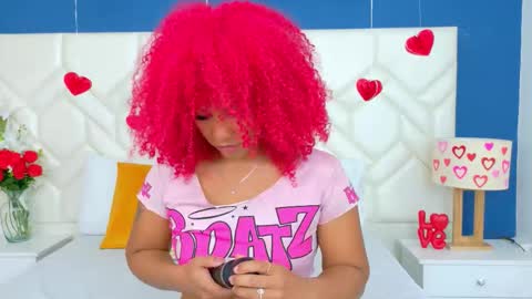 Snapshot of ruby_rogers_ chatting on February 11, 12:32 pm ruby_rogers_ online show from February 11, 12:32 pm