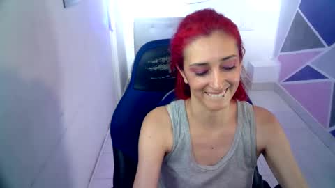 Snapshot of ruby_your_milf chatting on December 29, 12:20 am ruby_your_milf online show from December 29, 12:20 am