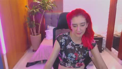 Snapshot of ruby_your_milf chatting on February 25, 9:46 pm ruby_your_milf online show from February 25, 9:46 pm
