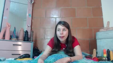 rubyemerald_ online show from February 13, 12:01 pm