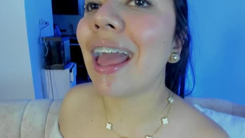 Snapshot of rubyhlowe chatting on April 11, 6:07 am RUBY online show from April 11, 6:07 am