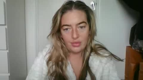 rubyredxxxoxxx online show from February 22, 8:02 am