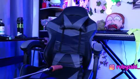 rubysaki online show from December 3, 12:47 pm