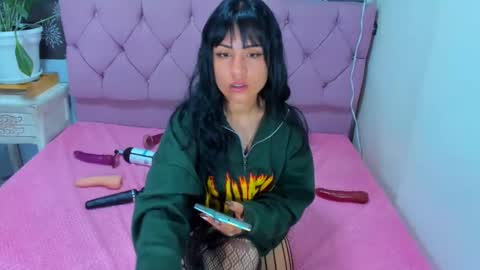 Snapshot of rubystarxxx chatting on January 9, 5:23 am Ruby online show from January 9, 5:23 am