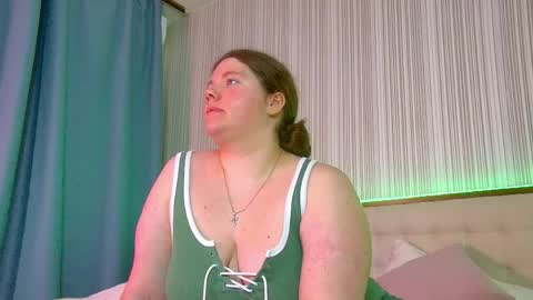 Snapshot of rubyvalen chatting on May 29, 1:58 am Ruby online show from May 29, 1:58 am