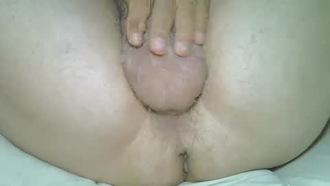 Snapshot of rudisuzzy chatting on February 3, 6:28 pm rudisuzzy 1 online show from February 3, 6:28 pm