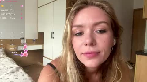 Snapshot of rudygartenmayer chatting on August 1, 10:14 am KaY online show from August 1, 10:14 am