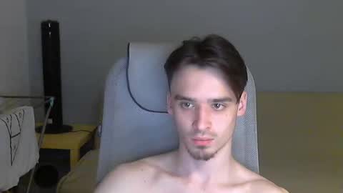 Snapshot of rufuspit chatting on December 3, 10:29 pm Rufus online show from December 3, 10:29 pm