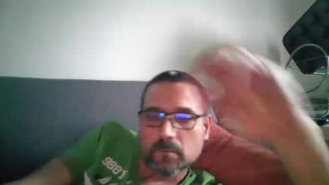 rul3ssuck online show from November 18, 9:03 am