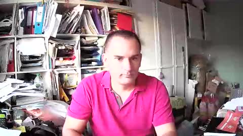 runner1978 online show from December 1, 7:46 am