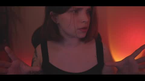 Snapshot of running_with_the_wolves chatting on April 3, 9:57 pm Elena online show from April 3, 9:57 pm