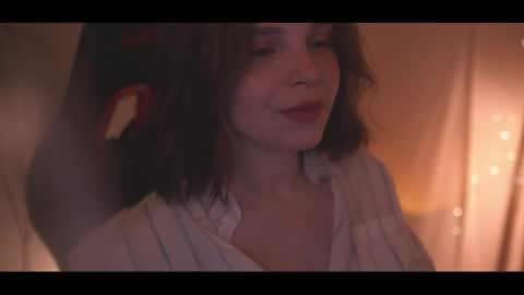 Snapshot of running_with_the_wolves chatting on April 25, 10:07 pm Elena online show from April 25, 10:07 pm