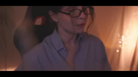 Snapshot of running_with_the_wolves chatting on May 1, 10:14 pm Elena online show from May 1, 10:14 pm
