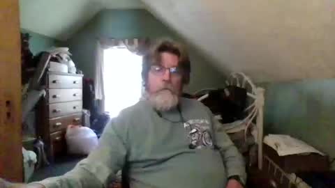 Snapshot of runningaround60 chatting on October 10, 6:18 pm runningaround60 online show from October 10, 6:18 pm