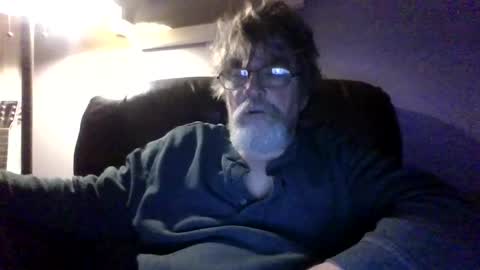 Snapshot of runningaround60 chatting on June 2, 2:57 am runningaround60 online show from June 2, 2:57 am