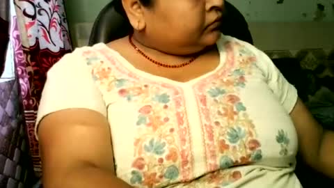 rupali616396 online show from July 2, 8:31 am