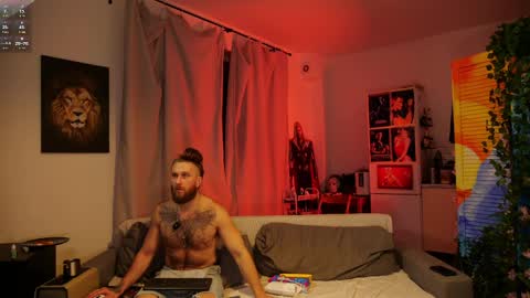 Paul online show from April 3, 7:56 pm