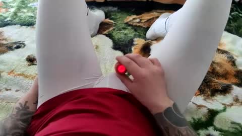 Ruskinni online show from April 19, 12:04 pm