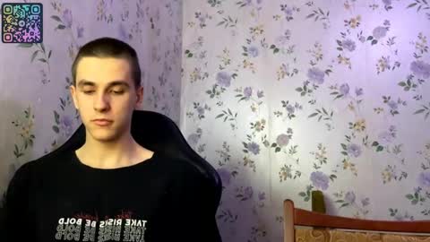Snapshot of rusmedium chatting on May 13, 6:16 pm Lisa and Vlad online show from May 13, 6:16 pm