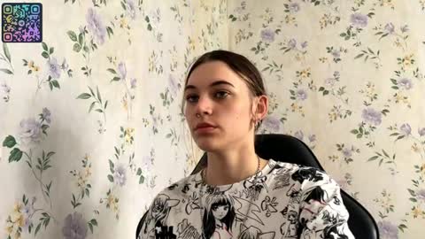 Snapshot of rusmedium chatting on May 27, 10:12 am Lisa and Vlad online show from May 27, 10:12 am