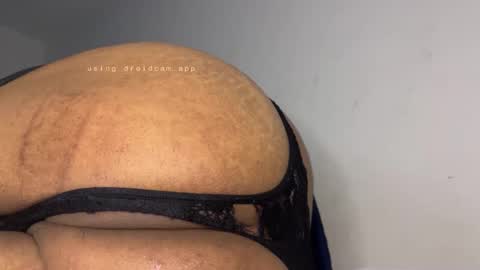 Snapshot of ruso98127 chatting on March 15, 1:55 am ruso98127 online show from March 15, 1:55 am