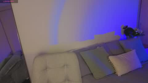 Snapshot of russcurley chatting on April 29, 7:31 pm Lorenn online show from April 29, 7:31 pm