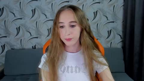 Snapshot of rut___willis chatting on December 8, 11:08 pm  MiR  online show from December 8, 11:08 pm