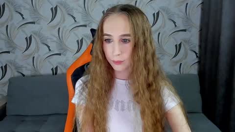 Snapshot of rut___willis chatting on December 10, 11:30 pm  MiR  online show from December 10, 11:30 pm