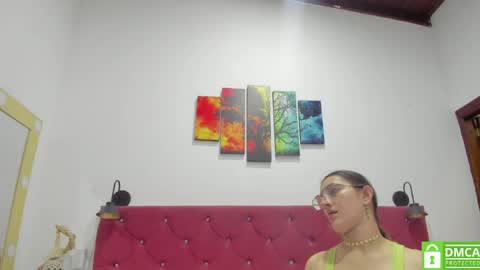 Snapshot of ruth_harvey chatting on April 29, 11:47 am Ruth online show from April 29, 11:47 am