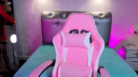 ruthspaces online show from November 27, 1:07 am