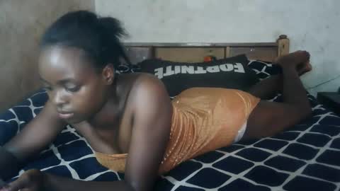 Snapshot of ruu_prettygal chatting on February 4, 8:42 am ruu_prettygal online show from February 4, 8:42 am