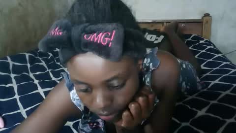 Snapshot of ruu_prettygal chatting on February 13, 8:16 pm ruu_prettygal online show from February 13, 8:16 pm