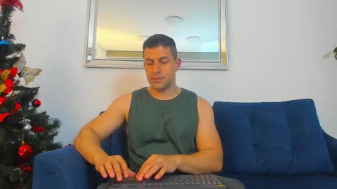 ryan mckenna online show from December 14, 7:40 pm