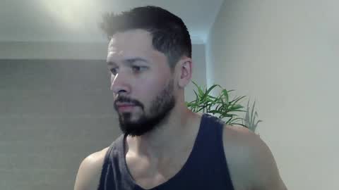 Snapshot of ryan_chatter chatting on May 6, 11:10 pm Ryan online show from May 6, 11:10 pm