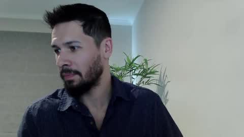 Snapshot of ryan_chatter chatting on May 13, 12:30 am Ryan online show from May 13, 12:30 am